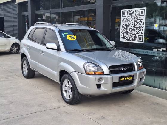 HYUNDAI TUCSON 2.0 MPFI GLS 16V 143CV 2WD FLEX 4P AUTOMÁTICO HYUNDAI TUCSON 2.0 MPFI GLS 16V 143CV 2WD FLEX 4P AUTOMÁTICO